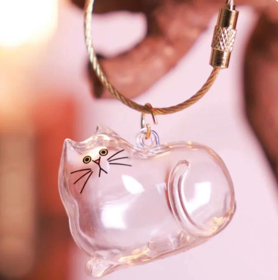 Pawsonalized Cat Charm – A Keepsake for Your Furry Companion